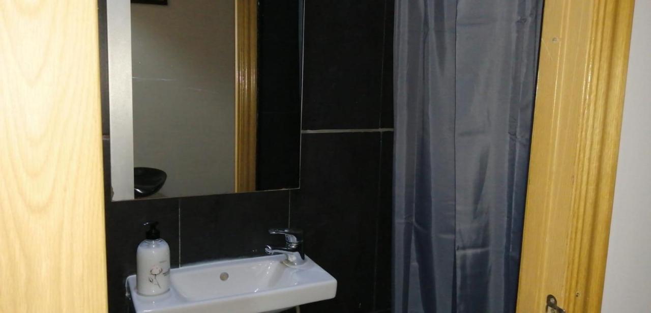 Hostal Oxum Madrid Eksteriør billede