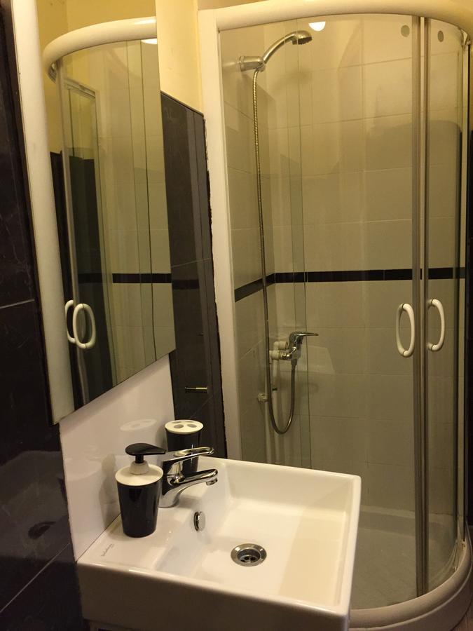 Hostal Oxum Madrid Eksteriør billede