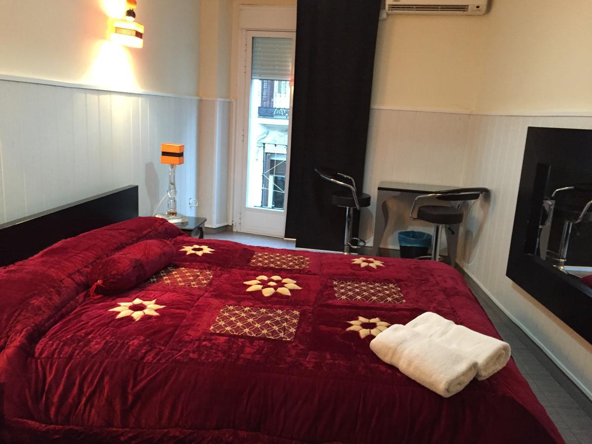 Hostal Oxum Madrid Eksteriør billede