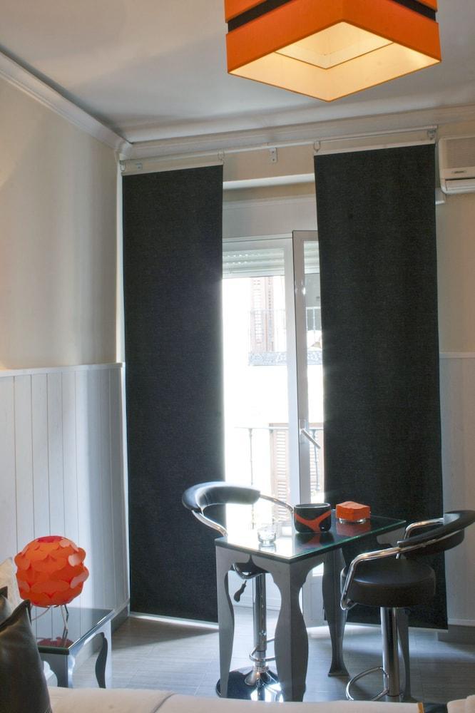 Hostal Oxum Madrid Eksteriør billede