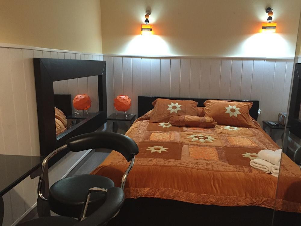 Hostal Oxum Madrid Eksteriør billede