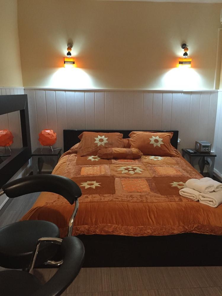 Hostal Oxum Madrid Eksteriør billede