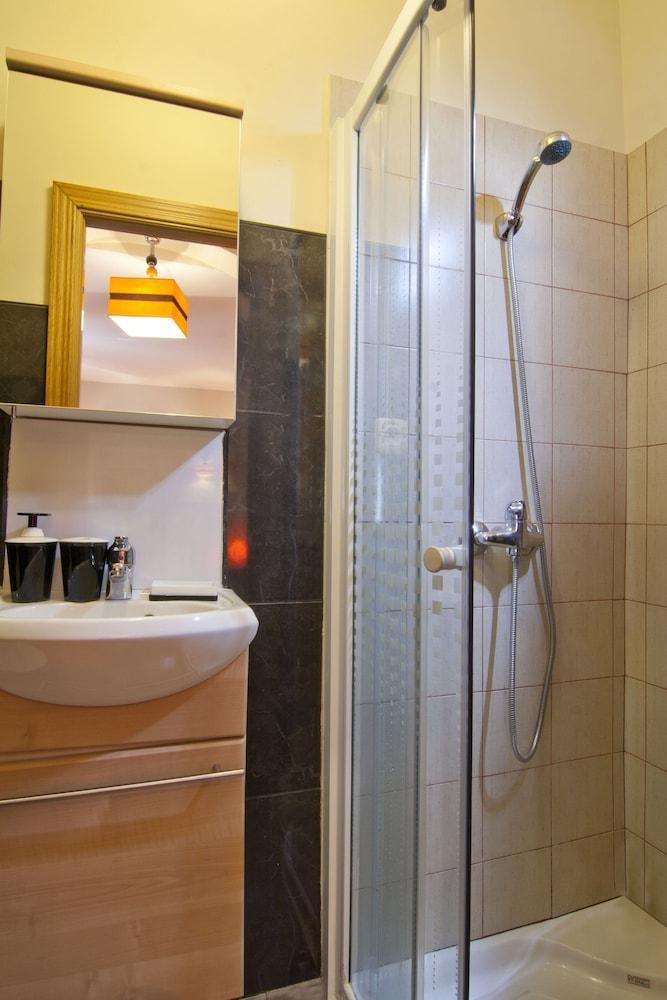 Hostal Oxum Madrid Eksteriør billede